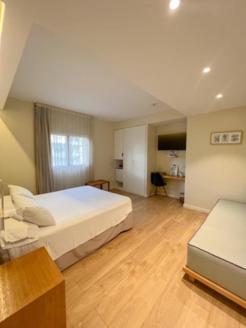Hotel & Apartaments Thalassa Sport & Spa Roses Exterior photo