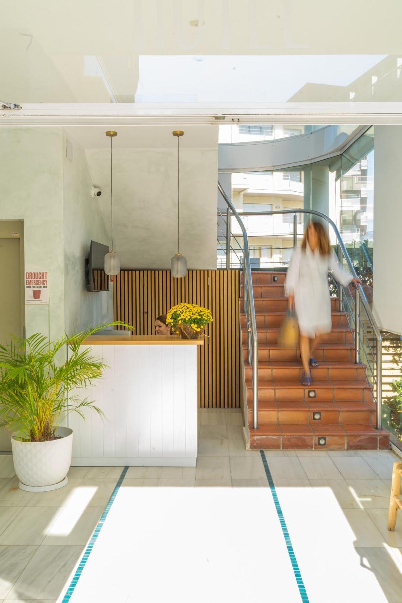 Hotel & Apartaments Thalassa Sport & Spa Roses Exterior photo
