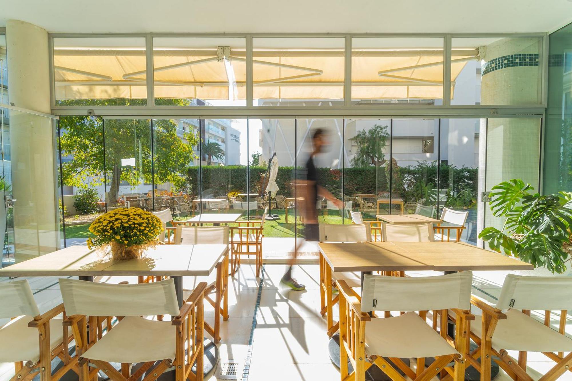 Hotel & Apartaments Thalassa Sport & Spa Roses Exterior photo